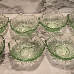 Source Unknown Green Pressed Glass Dessert Bowls - Set of 6